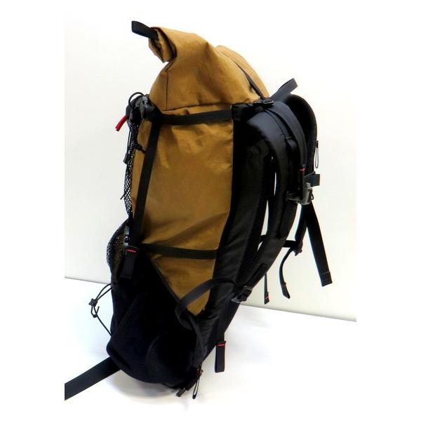 中古(目立った傷や汚れなし) 山と道 THREE バックパック チュック 登山 アウトドア カーキ ブラック 40リットル 美品 TA0057 ◇