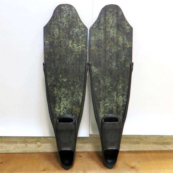 中古（やや傷や汚れあり） ピカソ・マスター 水中狩猟 フィン スキューバ ダイビング Picasso Master SPEED Green Camo  Fins 28〜30cm 44/46 TA0034 ◇