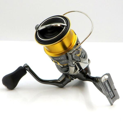 中古（やや傷や汚れあり） シマノ 20ツインパワー 2500S SHIMANO TWINPOWER リール スピニングリール 釣具 釣り 04138 TA0061 ◇